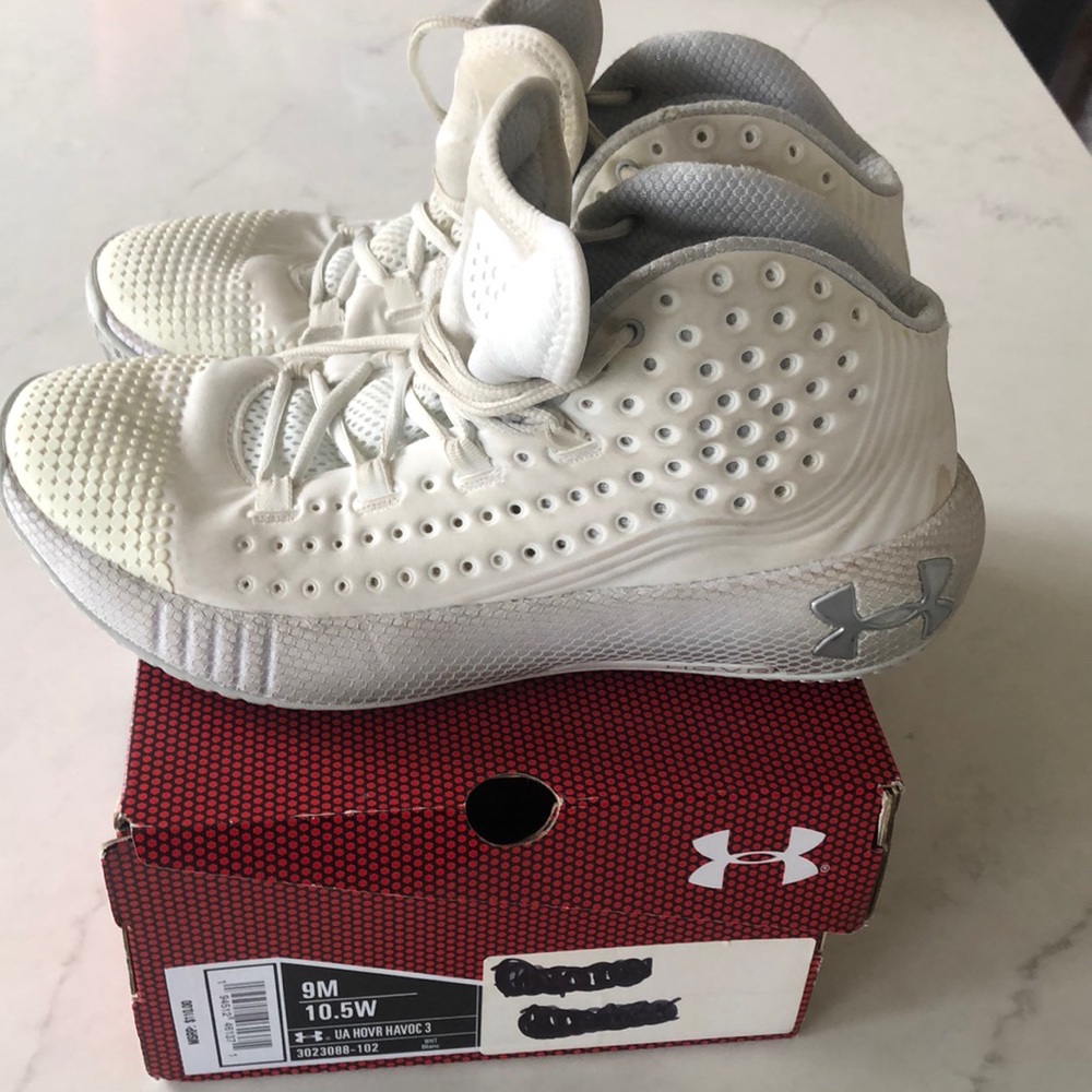 Under Armour HOVER. size 9mens